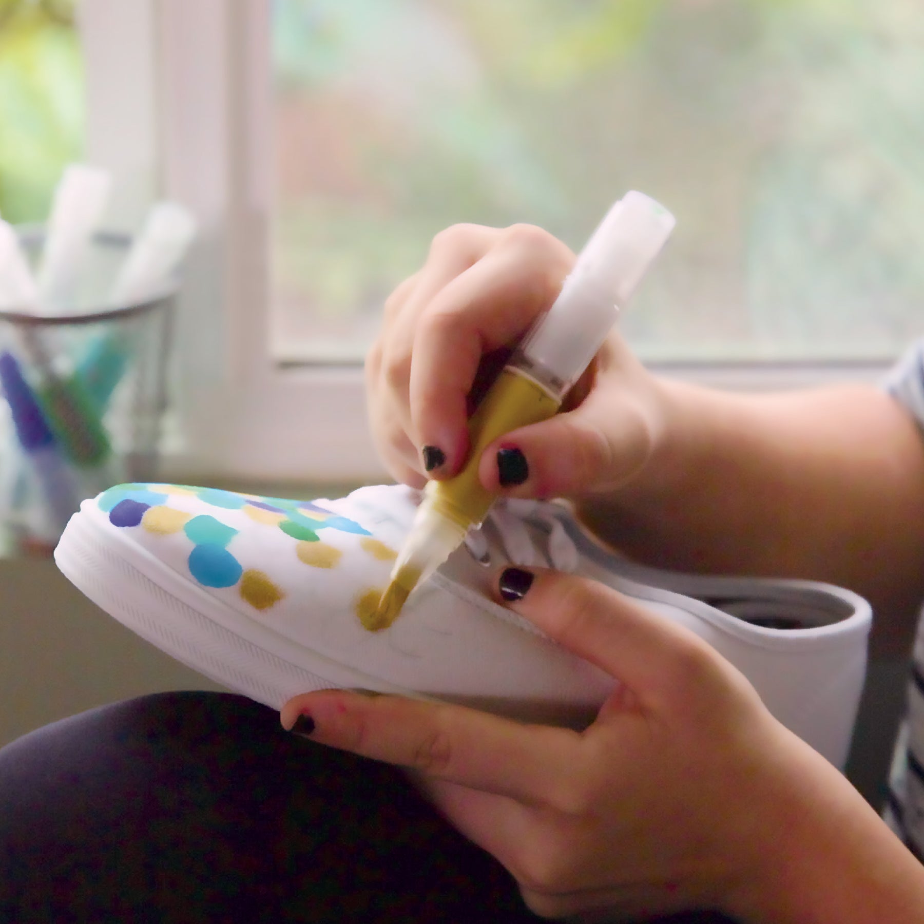 Works on shoes and canvas